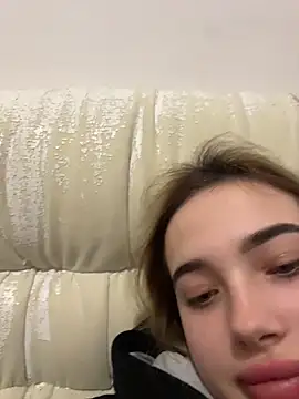 TiffanyCouture online show from February 28, 5:45 pm