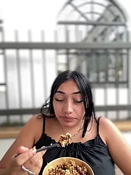 GeorgiaPink  online show from April 2, 10:40 pm