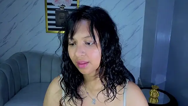 Kristen black T online show from March 21, 8:19 am