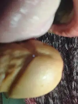 HonneyVictoria online show from March 4, 11:28 am