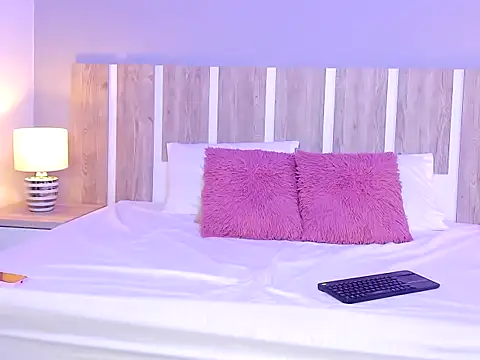 EmilySearss online show from March 10, 7:51 pm