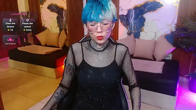 Lyra tay online show from March 7, 7:43 pm