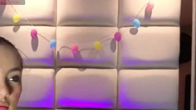 Megaan Rousee online show from April 16, 11:43 am