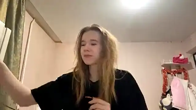 LeomaJee online show from March 5, 3:52 pm