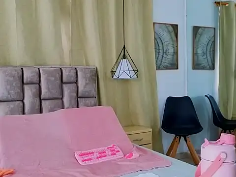 Matildeausten online show from March 2, 7:53 pm