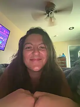 gslizzy online show from June 5, 2:56 pm