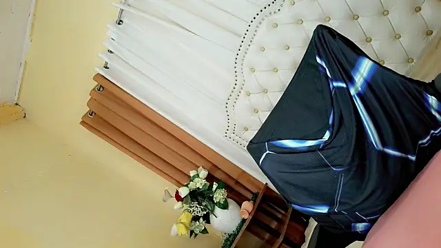 Seductive sophie online show from May 1, 1:31 am