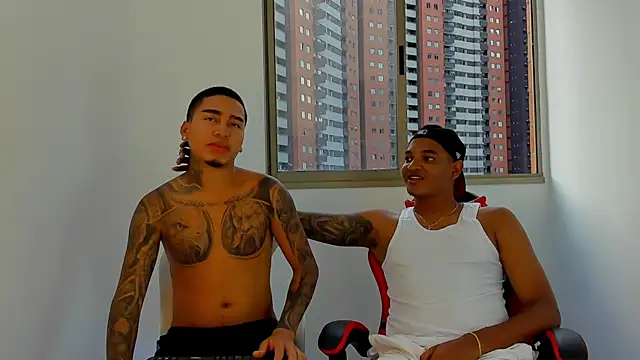 Mnell28 online show from April 8, 10:34 pm