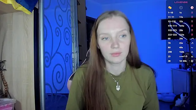 Snapshot of Mary_Blu chatting on October 15, 7:05 pm Mary Blu online show from October 15, 7:05 pm