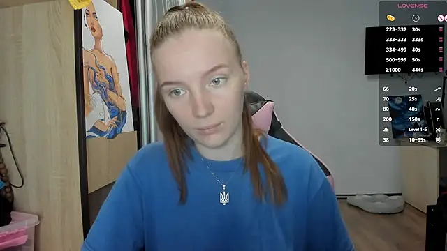 Snapshot of Mary_Blu chatting on October 5, 7:57 am Mary Blu online show from October 5, 7:57 am