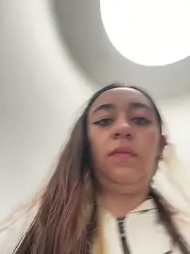 Im Luuu online show from April 11, 11:58 am