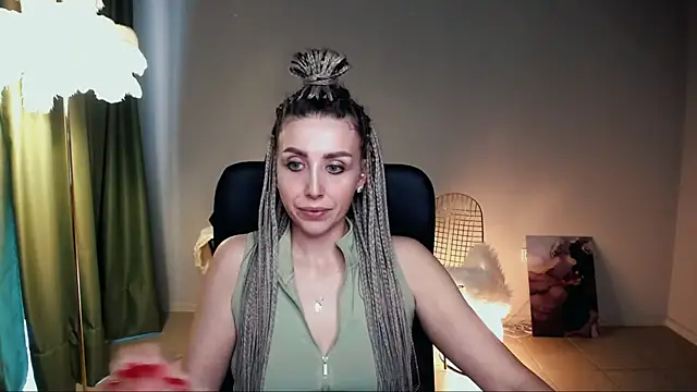 MonicaRiley online show from May 29, 10:46 am