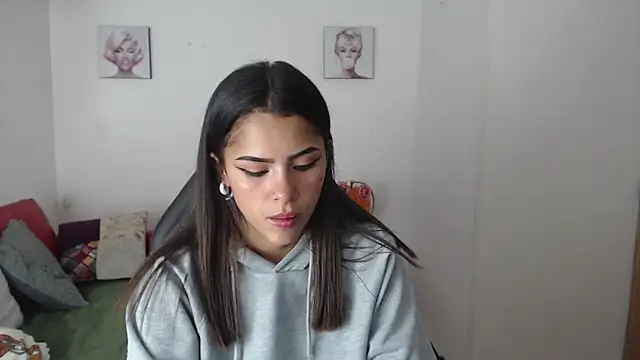  chloe 1 online show from March 30, 7:24 pm