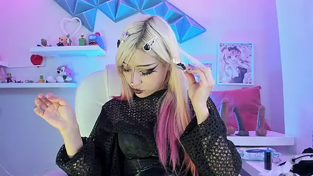 nemesis castel  online show from April 4, 2:38 pm