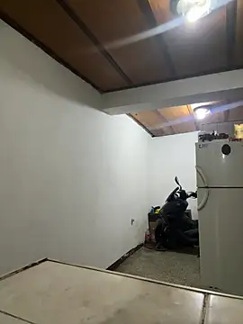 Sweetroseof online show from April 1, 2:03 pm