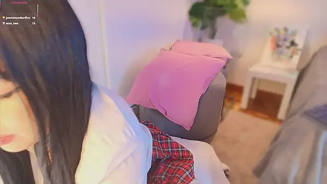 Jade-Naughty online show from March 10, 8:24 pm