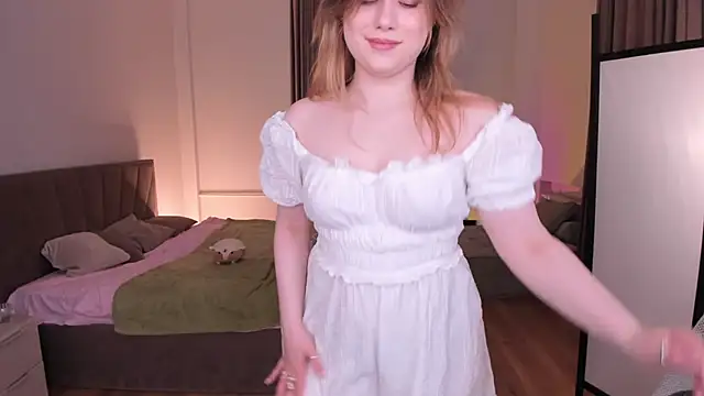 JennyHardy online show from April 8, 2:08 pm