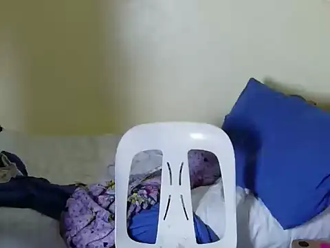 celest yummy online show from March 8, 12:40 am