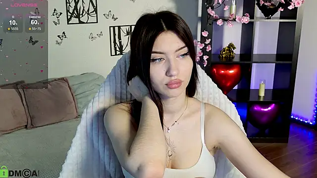 Sugar Kitten12 online show from May 28, 2:31 am