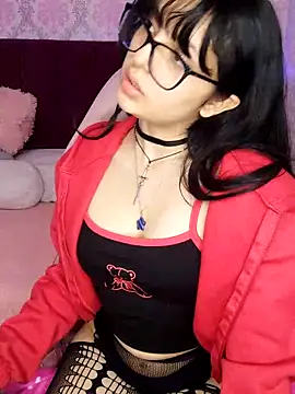 Jade rous online show from April 10, 11:49 am