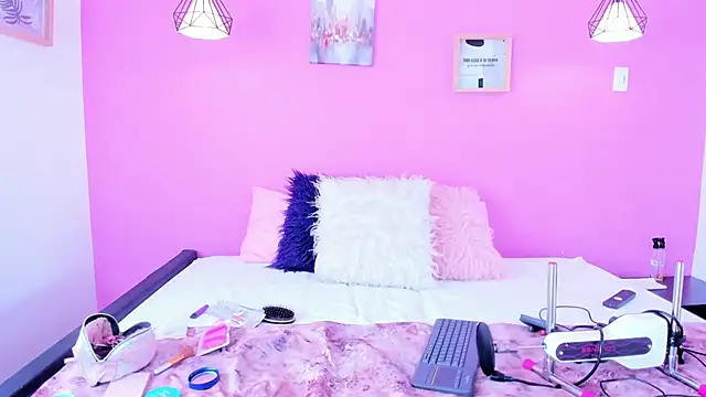 liapinket online show from April 12, 12:19 pm