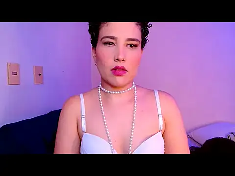 luasecret online show from March 5, 5:53 pm