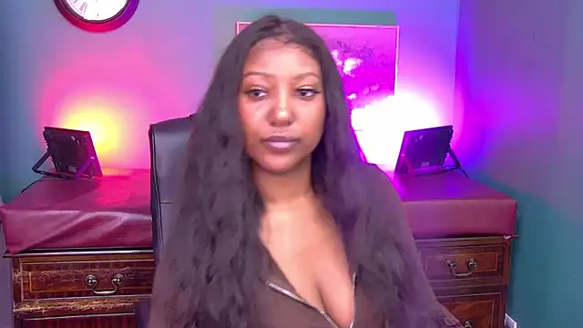 NyaraBuenoBabestationx online show from May 3, 1:25 pm