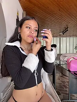 Cloe pink1 online show from March 13, 2:51 pm