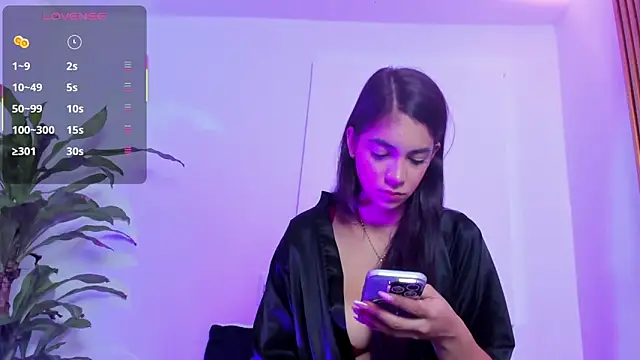 BellaRomano online show from April 21, 11:06 am