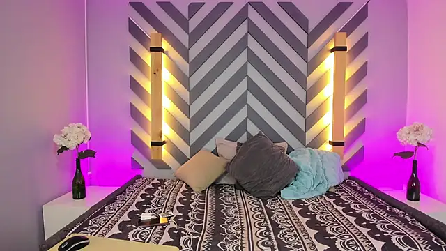 hooney 2 online show from March 27, 4:25 am