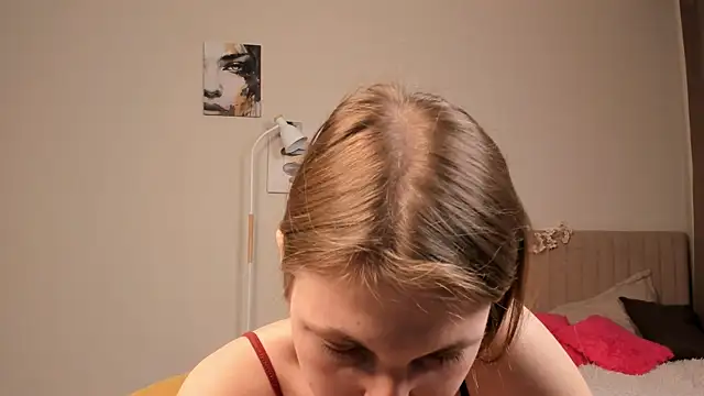 ErinnPieloch online show from April 30, 8:57 pm