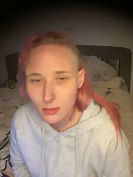 HotPurpleHaze online show from April 5, 1:10 pm