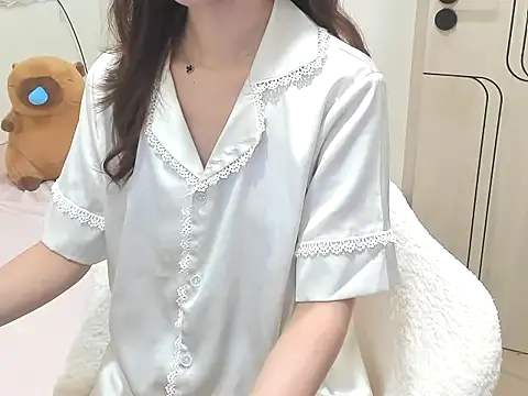 Camiilia online show from June 11, 3:47 am