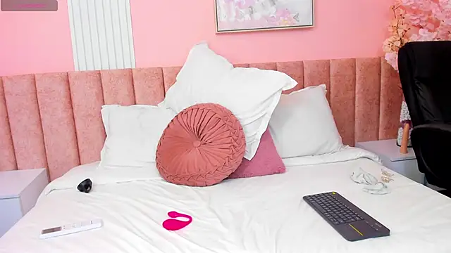 Skarlet Kiss online show from April 16, 9:39 pm