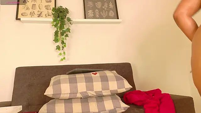 Meganlove   online show from April 9, 6:19 am