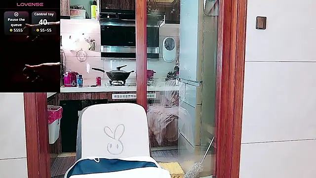 nuanuanbaobei online show from June 5, 6:52 am