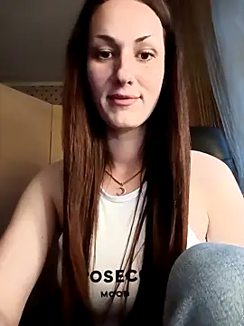 LunaCrystall online show from May 8, 5:16 pm
