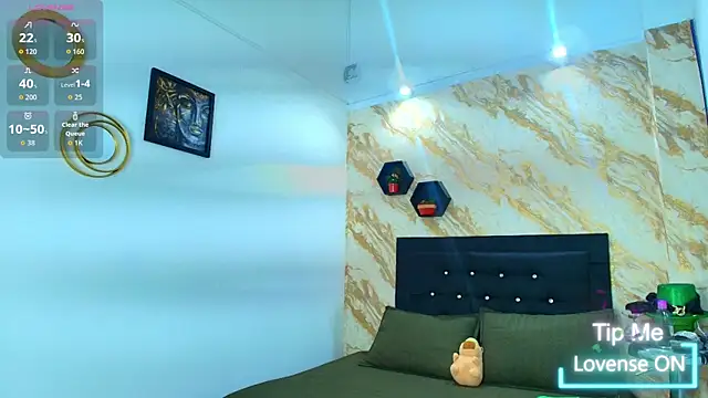 scarlettt  joness online show from March 28, 4:23 am