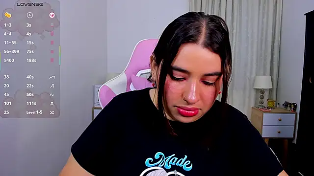 leidydrip  online show from April 22, 3:58 am