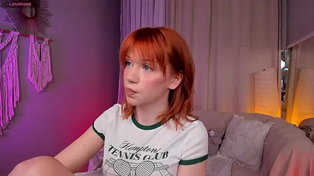 lisa sunny  online show from April 11, 7:25 am