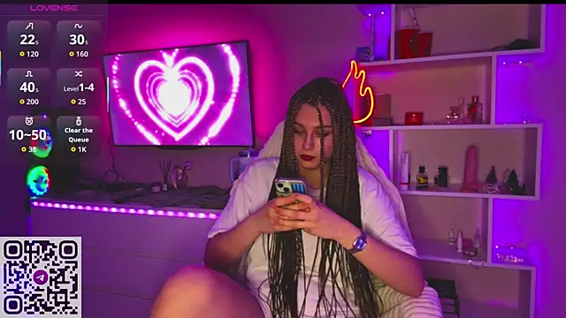 Olivia 132 online show from April 20, 6:11 pm