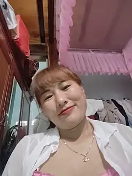 Lucxy-ki6 online show from May 30, 4:32 am