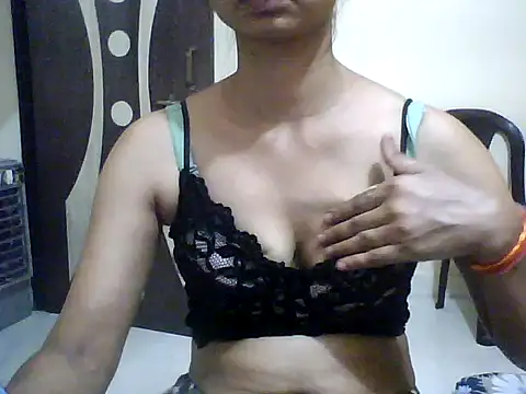 Sonam1186 online show from April 24, 7:49 pm