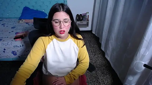 Pinkg Fox10 online show from May 28, 11:41 am