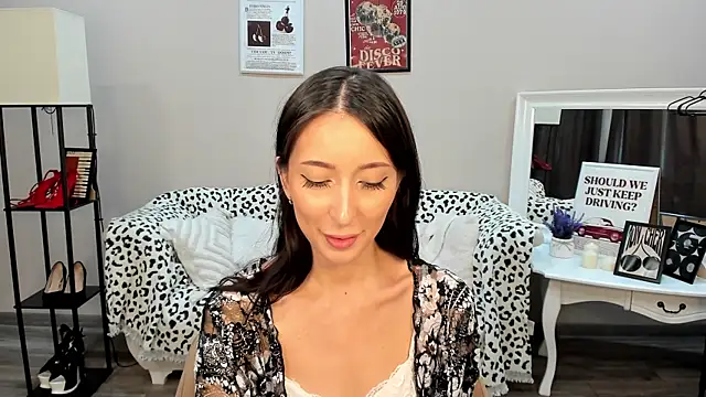 DanaRoges online show from May 8, 6:27 am