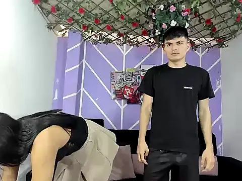 Nahomi hot 77 online show from June 12, 1:30 pm