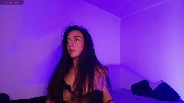 Nicolwhitee online show from April 20, 12:19 pm