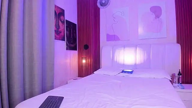 Maiasweet  online show from May 1, 3:21 am