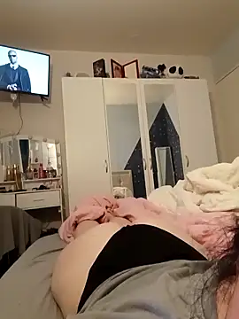 likiaaaaa online show from May 8, 9:16 pm