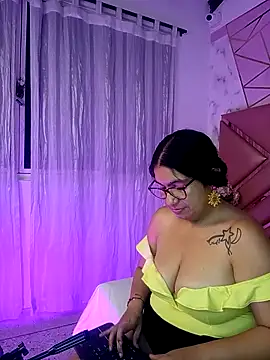 DianaSheren online show from May 2, 10:24 pm
